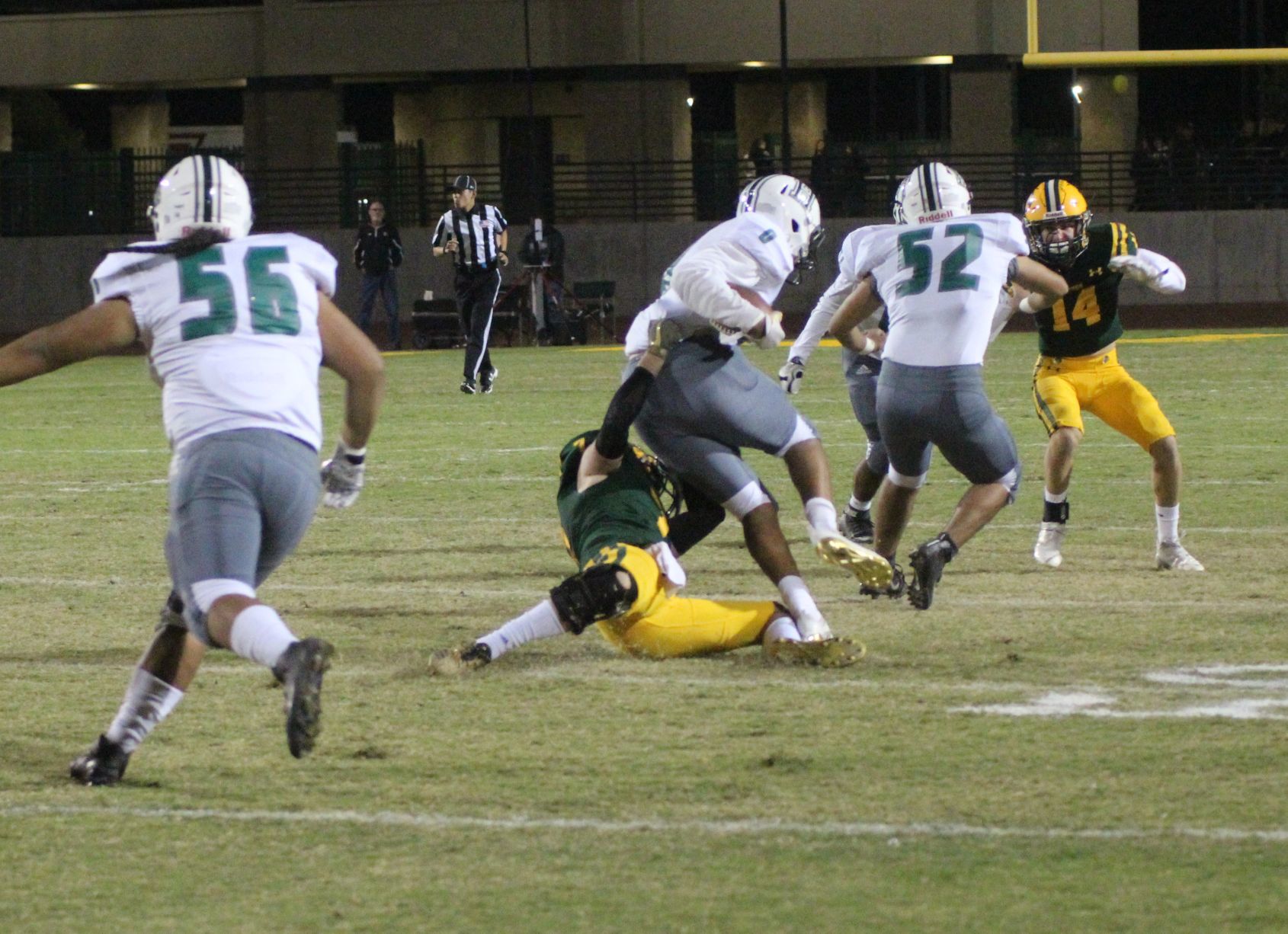 Kingsburg shuts down Hoover